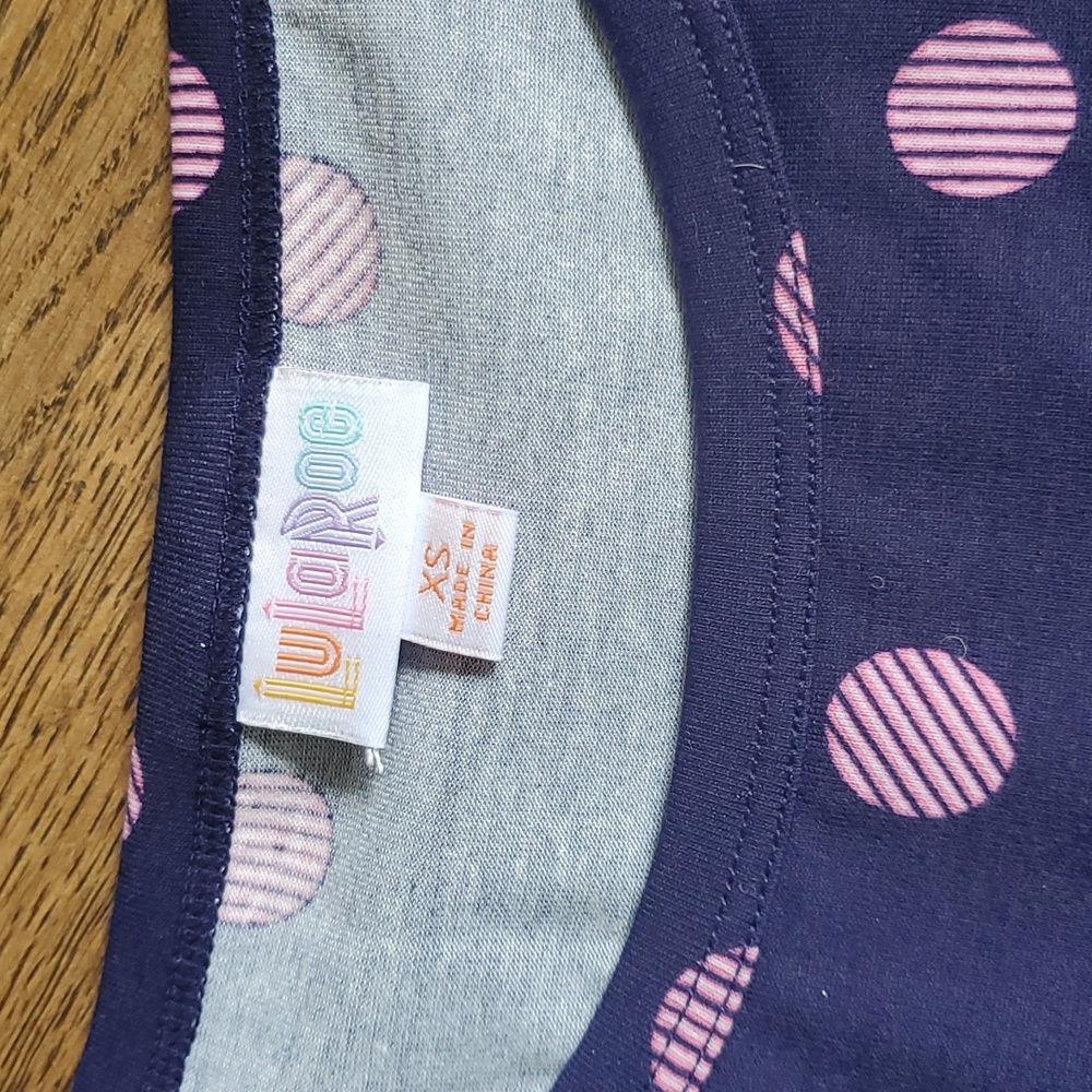 Versatile tee - Picture 2 of 5